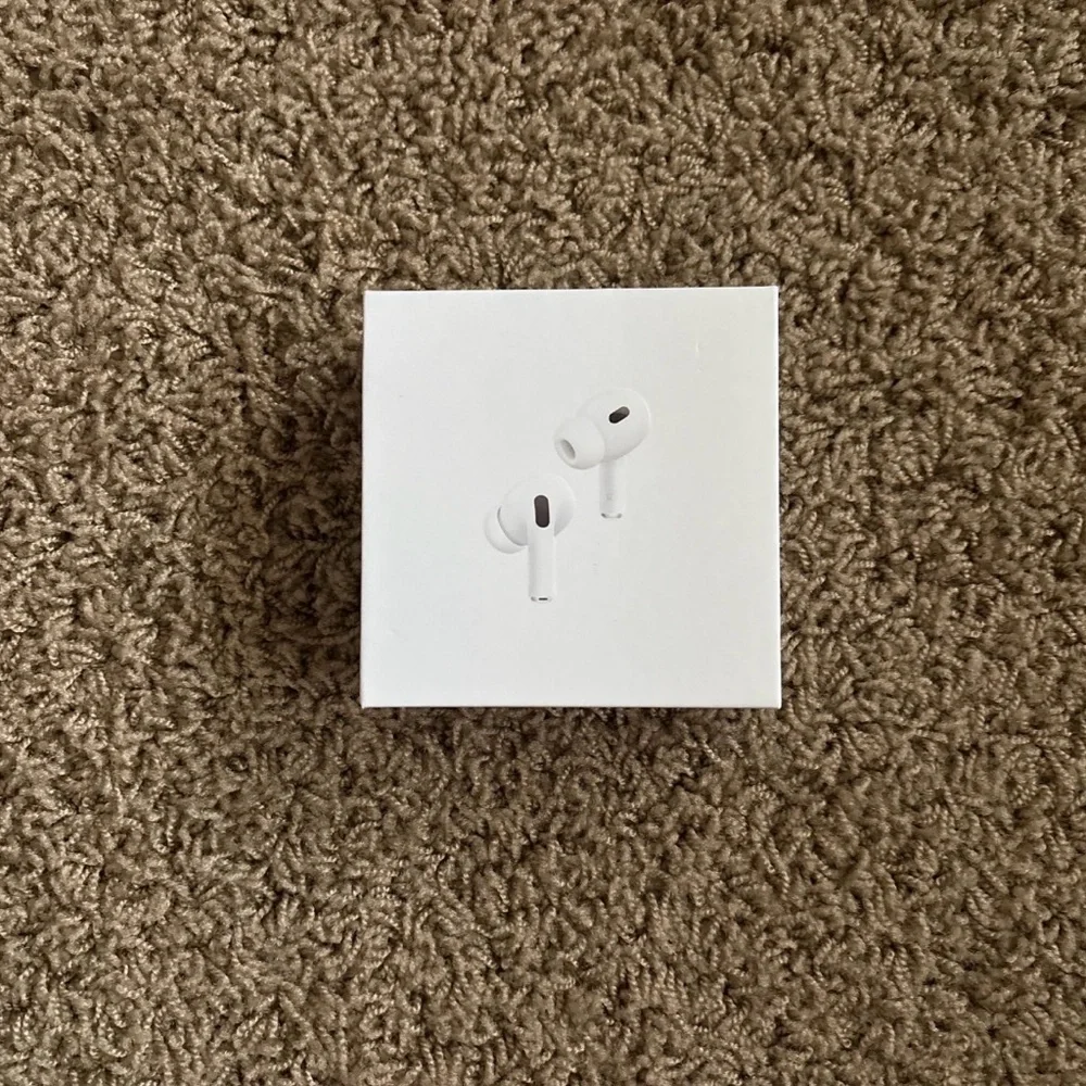 Apple White Wireless Earbuds with Case